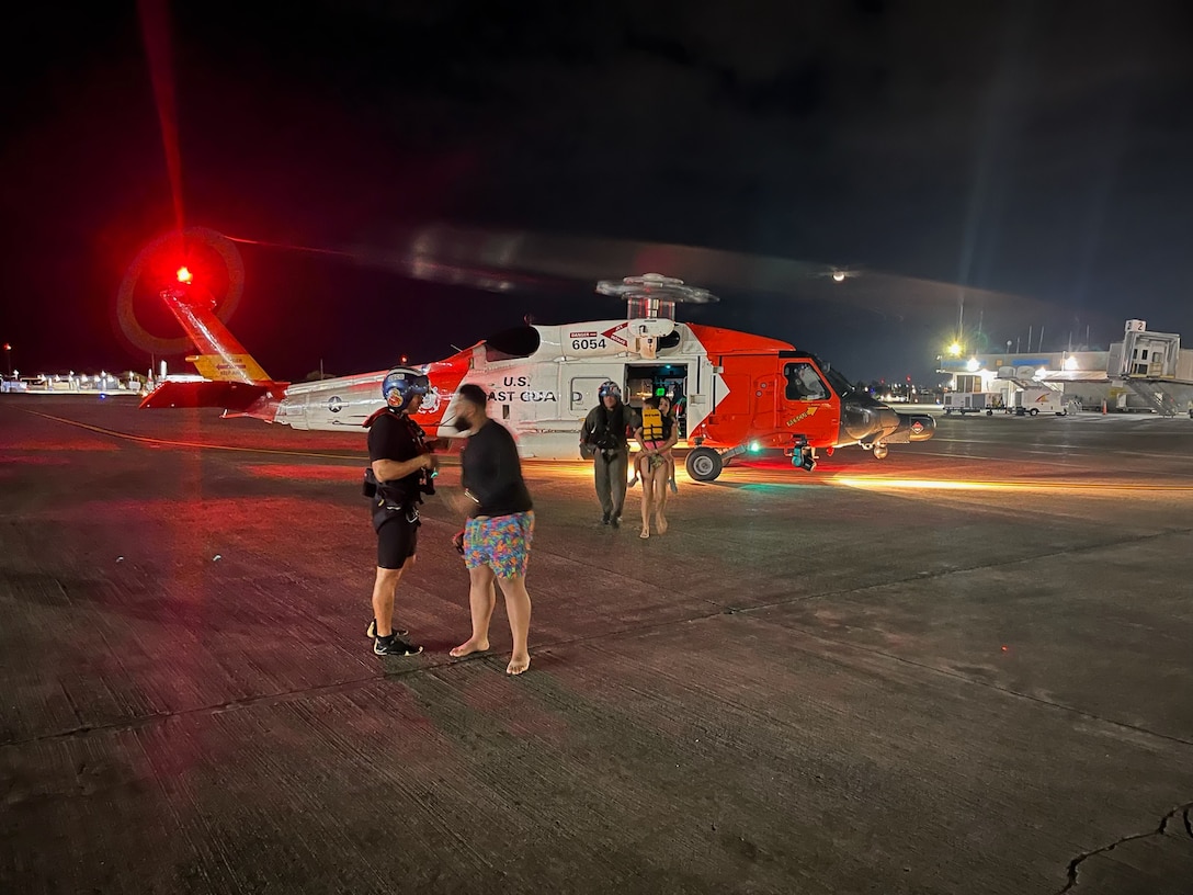 SAN JUAN, Puerto Rico —  Coast Guard crews rescued four adults and one minor from the water, Thursday, after their vessel started taking on water and capsized near Guánica Bay.