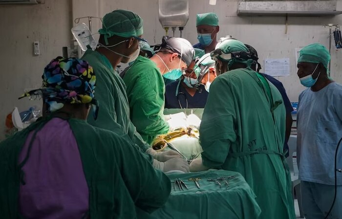 18th MEDCOM, POMGEN team for first ever PNG Trauma Rotation