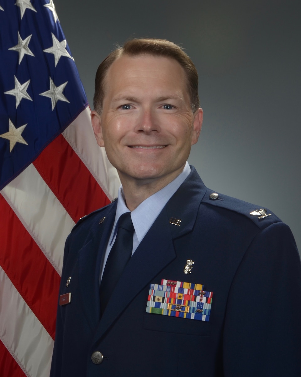 This is the official portrait of Col. Dale Harrell.