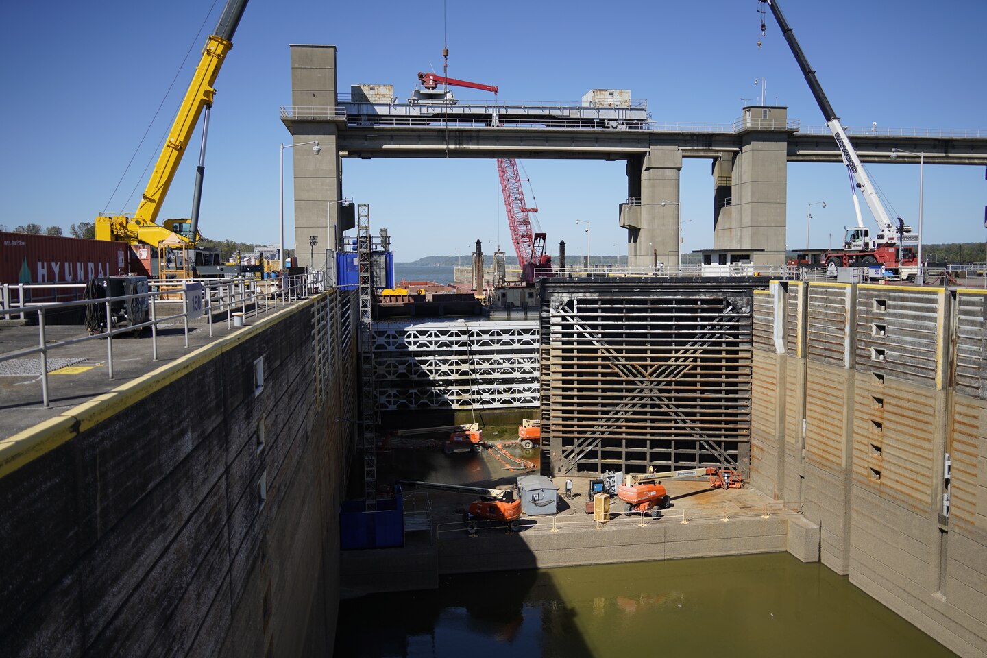 Smithland Locks and Dam Miter Gate Rehab Project
