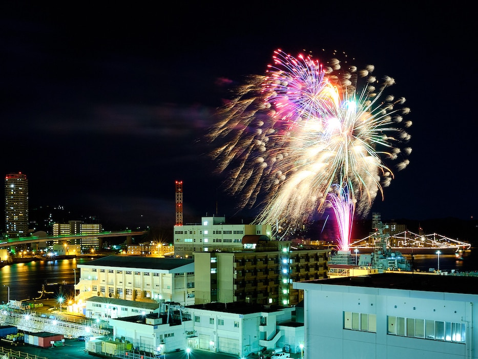 Fireworks over Commander, Fleet Activities Yokosuka to celebrate the new year.