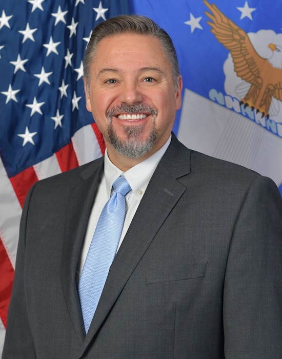 The official portrait of Mr. Domm