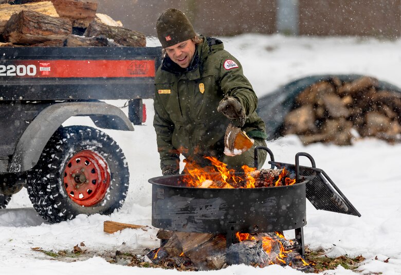 The Shenango River Lake hosted its fifth annual Eagle Fest at the lake in partnership with other natural conservation agencies, including Shenango River Watchers, the Pennsylvania Game Commission, and other volunteer groups.