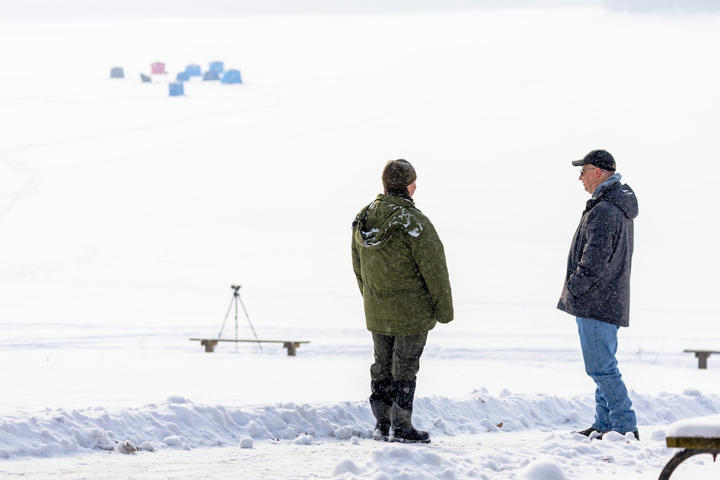 The Shenango River Lake hosted its fifth annual Eagle Fest at the lake in partnership with other natural conservation agencies, including Shenango River Watchers, the Pennsylvania Game Commission, and other volunteer groups.