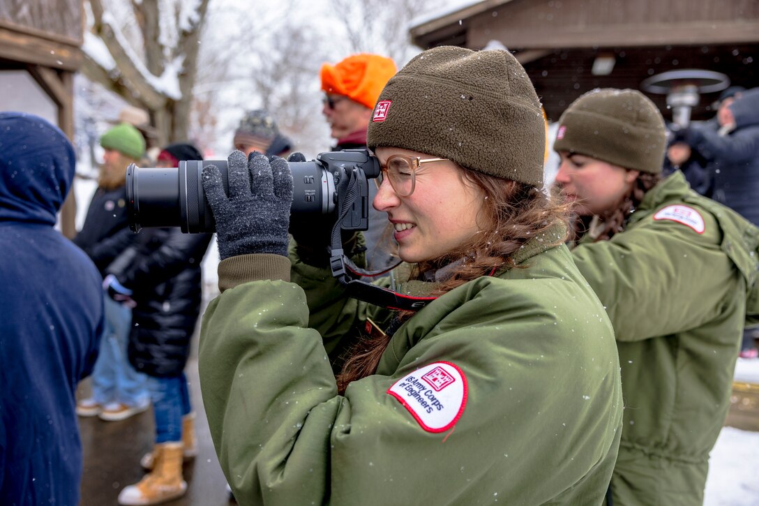 The Shenango River Lake hosted its fifth annual Eagle Fest at the lake in partnership with other natural conservation agencies, including Shenango River Watchers, the Pennsylvania Game Commission, and other volunteer groups.