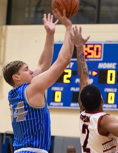B-ball tourney