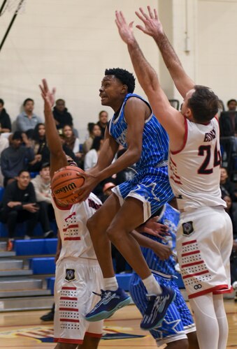 B-ball tourney