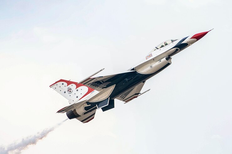 A United States Air Force (USAF) Thunderbirds Air Demonstration Squadron “Thunderbird” performs a solo maneuver during the 18th annual California Capital Airshow at Mather Airport, California, July 13, 2024