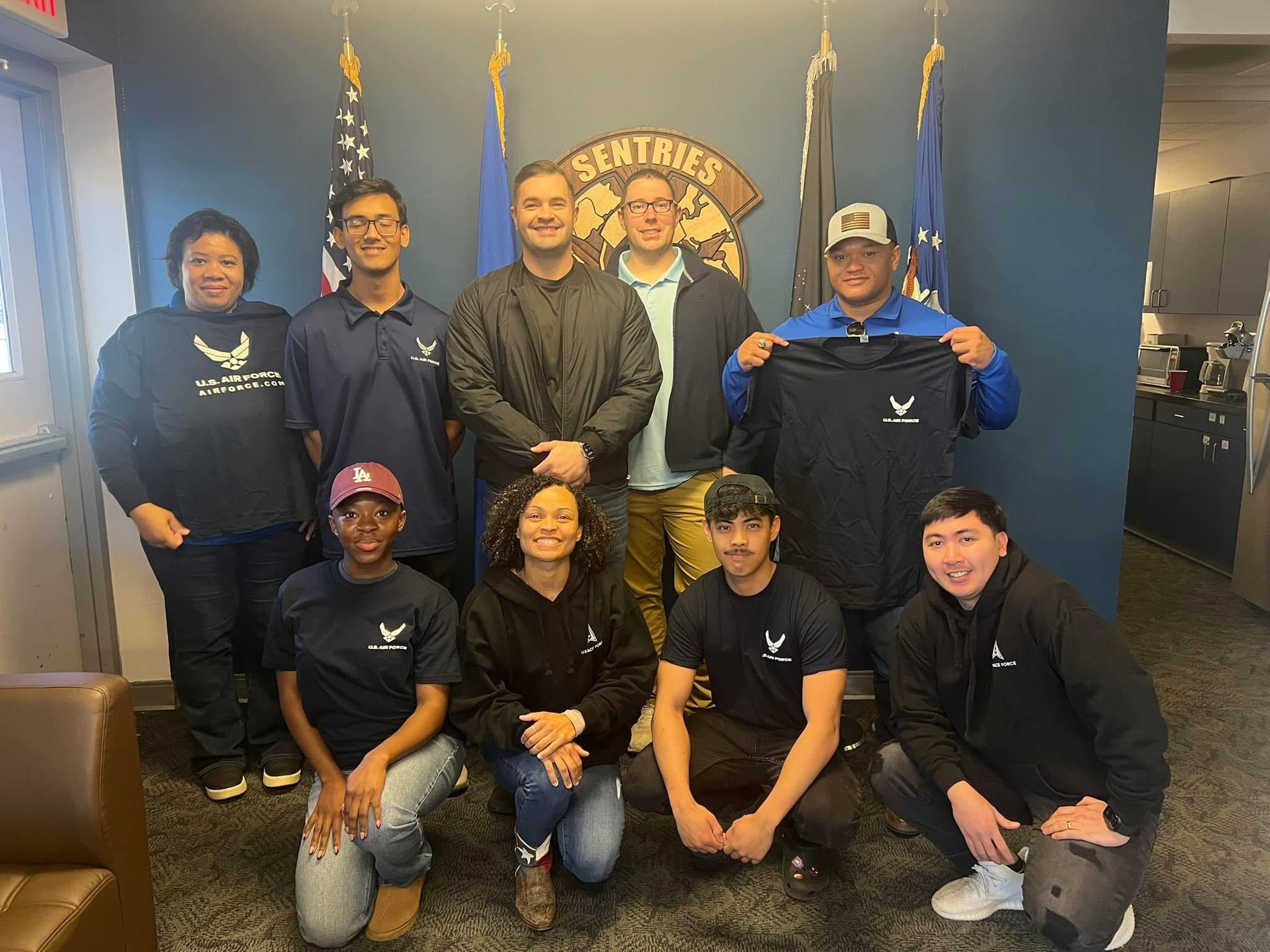 Photos - Tag recruiting