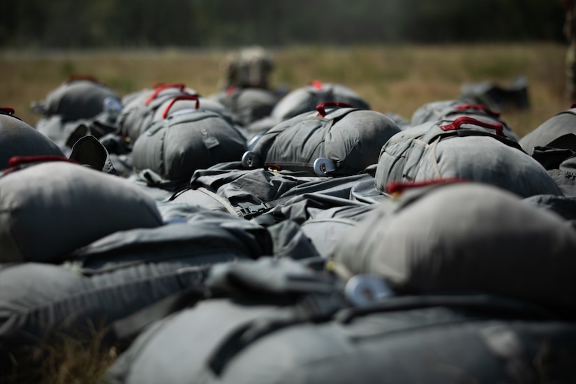 Army Reserve paratroopers participate in airborne training