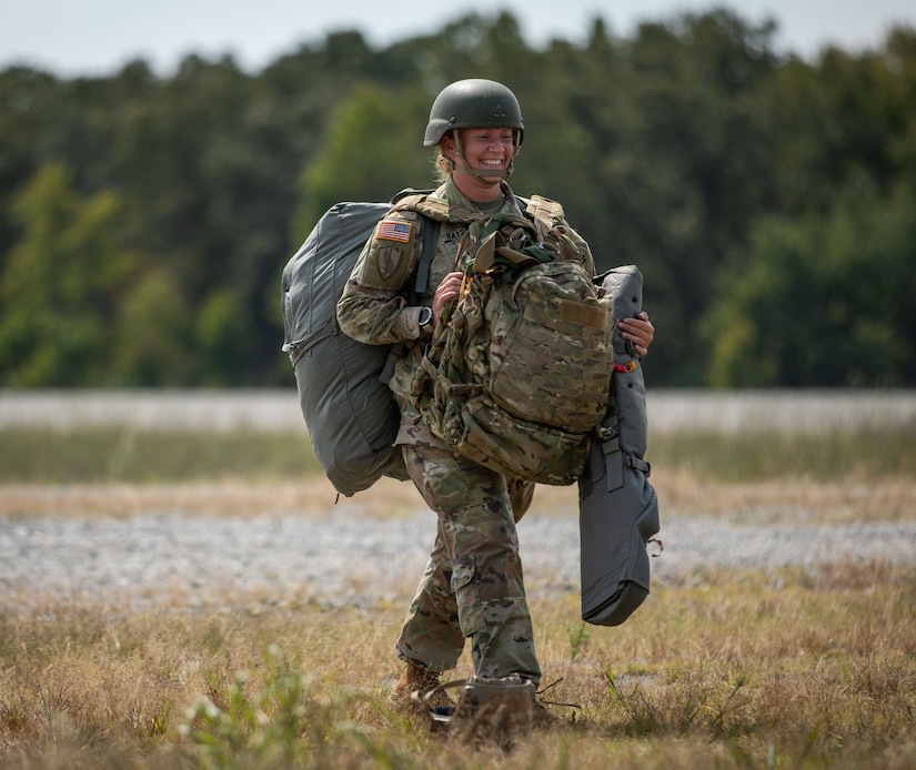 Army Reserve paratroopers participate in airborne training