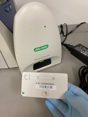 San Antonio, Texas (Dec. 11, 2024) A testing cartridge from a supplemental HIV testing device used for conﬁrmatory testing at the Center for Disease Detection showed a negative HIV antibody result from a Department of Navy service member. Navy Bloodborne Infection Management Center, a ﬁeld activity of the Navy and Marine Corps Force Health Protection Command, supports medical readiness and blood supply protection for the Navy and Marine Corps through central management of HIV, Hepatitis B, and Hepatitis C. (US Navy photo by Cmdr. Marshall Hoﬀman/Released)