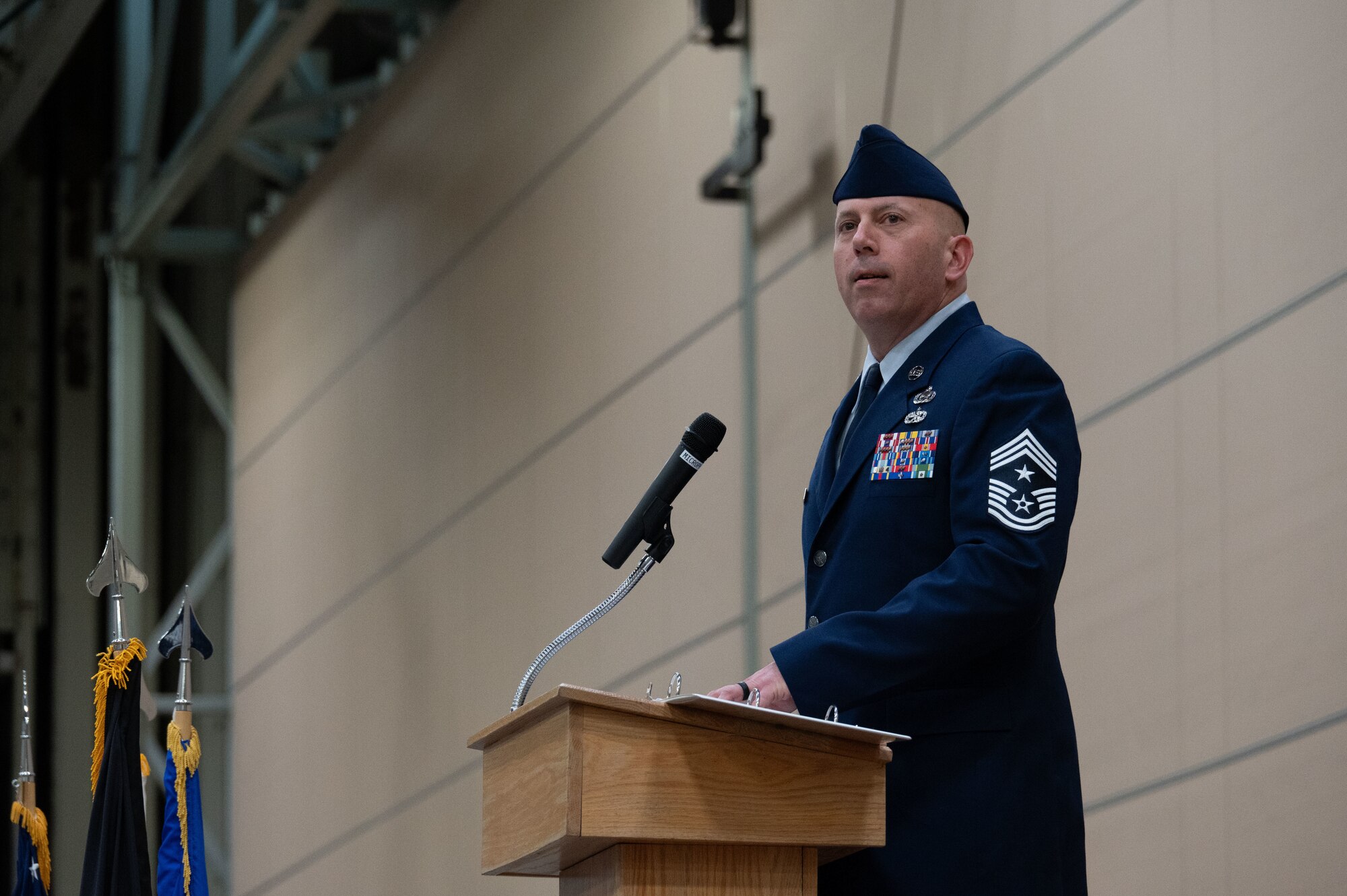 Airmen gives a speech.