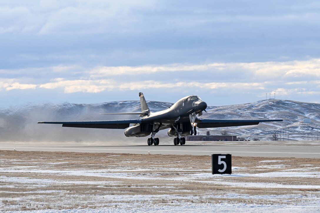 The final U.S. Air Force B-1B Lancer assigned to the 28th Bomb Wing departs Ellsworth Air Force Base, S.D. for Grand Forks, N.D. Jan. 22, 2025.