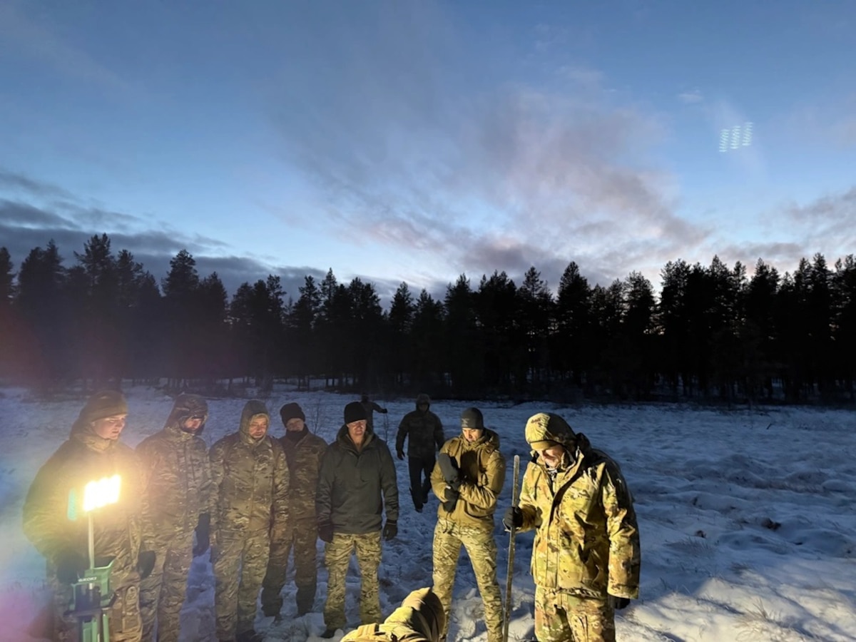Members from the New York National Guard take part in a hands-on training exercise during a Winter Training Planners Course at the Swedish Armed Forces Subarctic Warfare Center in Boden, Sweden, November 26, 2024. Personnel from New York participated in the week-long training, which consisted of briefings and hands-on training in cold-weather conditions, as part of the New York National Guard’s State Partnership with Sweden.