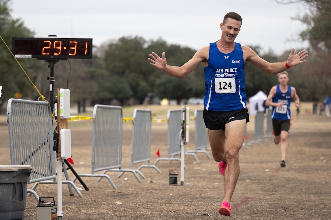 Air Force Airman 1st Class Daniel Michalski wins the men’s division of the 2025 Armed Forces Men’s and Women’s Cross Country Championship at Windcrest Golf Club in Windcrest, Texas, on Jan. 25, 2025. (DoD photo by EJ Hersom)