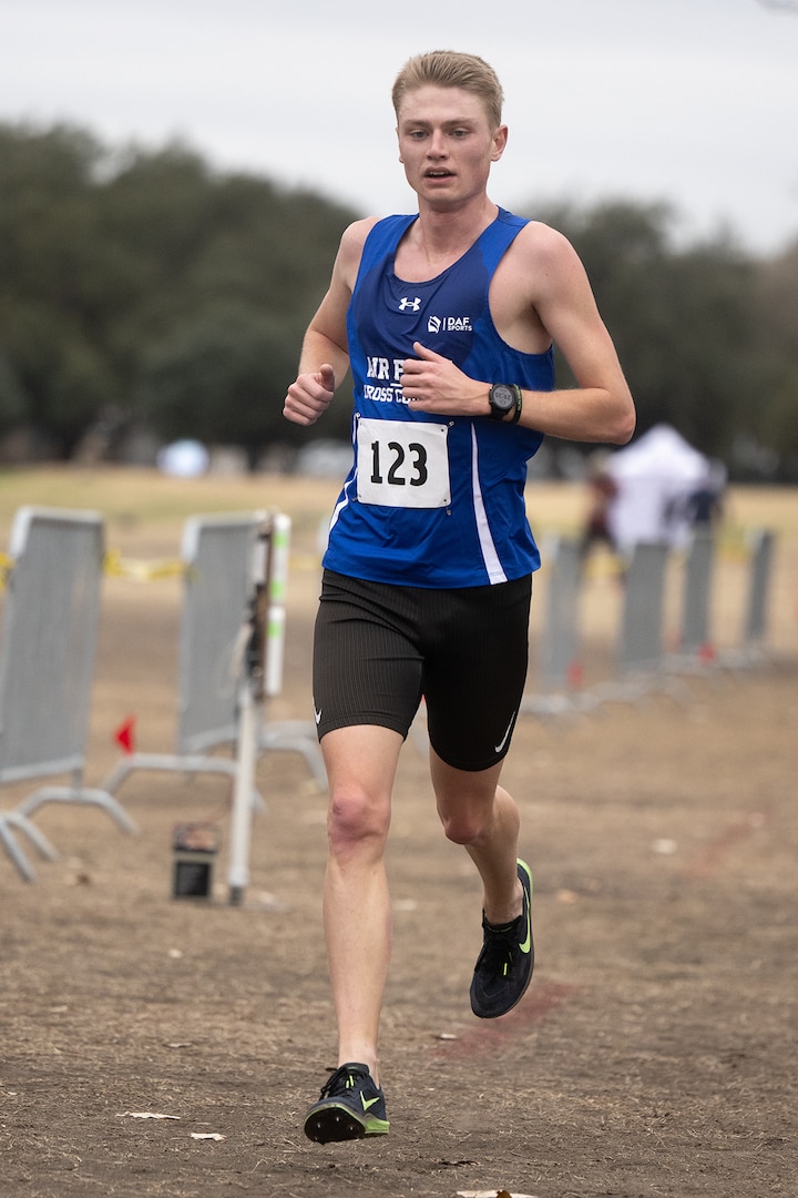 Air Force 2nd Lt. Ryan Johnson places second in the men’s division of the 2025 Armed Forces Men’s and Women’s Cross Country Championship at Windcrest Golf Club in Windcrest, Texas, on Jan. 25, 2025. (DoD photo by EJ Hersom)