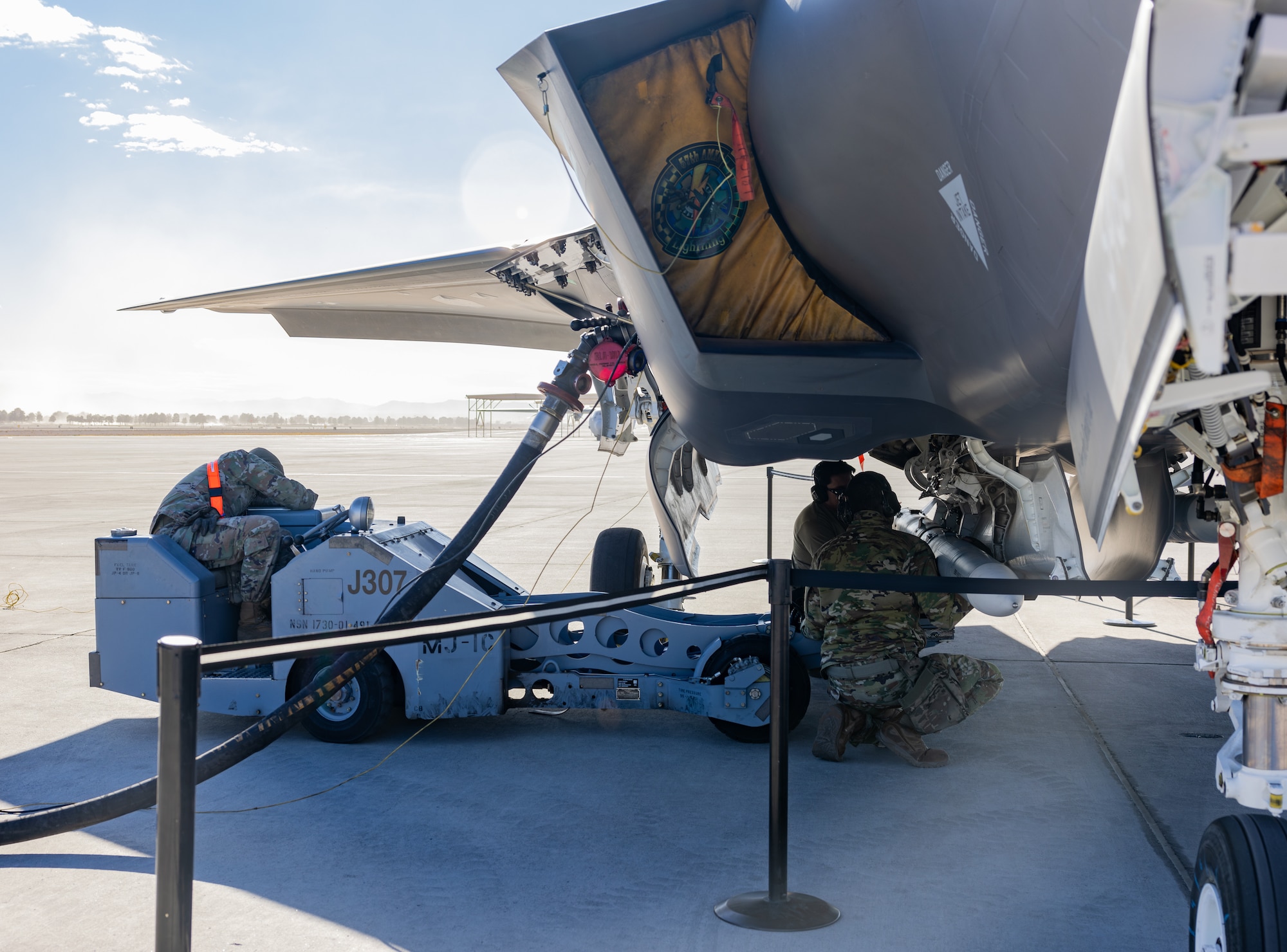 F-35 "hot" ICT