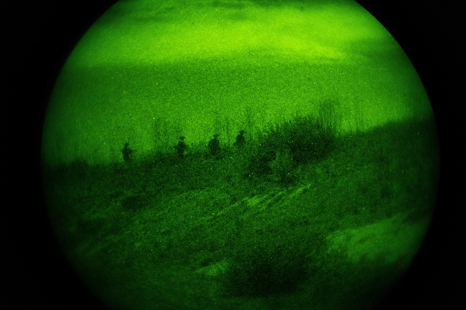 U.S. Marines with Echo Company, 2nd Battalion, 1st Marine Regiment, 1st Marine Division, move toward their objective during a combat readiness evaluation at Marine Corps Base Camp Pendleton, California, Dec. 11, 2024. The purpose of the evaluation was to certify 2nd Bn., 1st Marines as the ground combat element for their upcoming deployment. (U.S. Marine Corps photo by Sgt. Ezekieljay Correa)