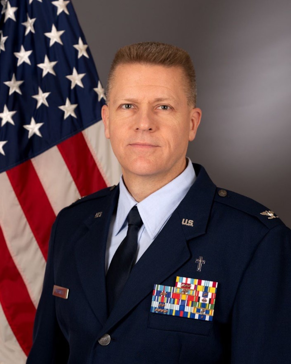 Col Braswell bio Photo