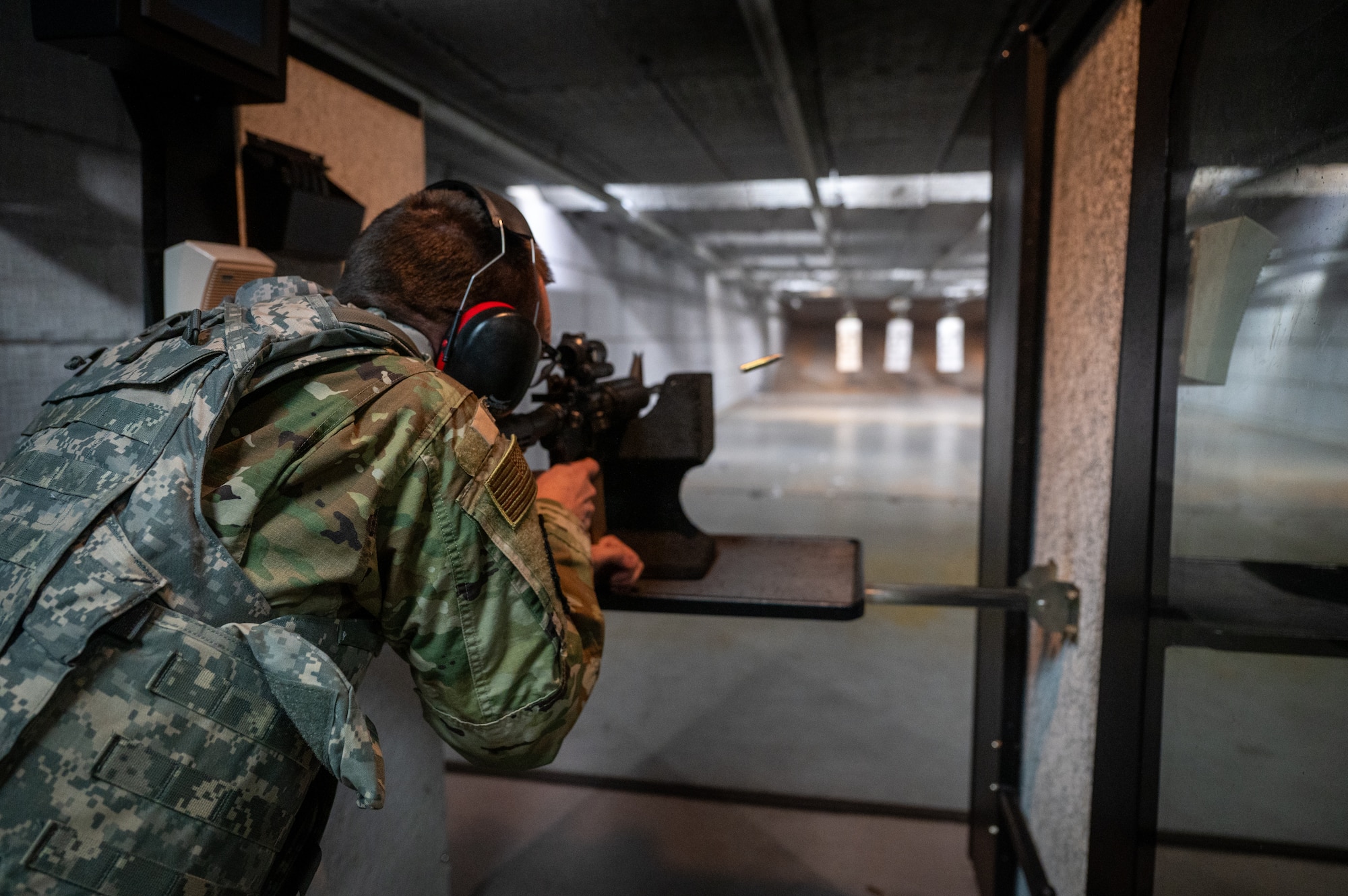 U.S. Air ForceTech. Sgt. Alexander Duran, a weapons load crew member assigned to the 525th Fighter Generation Squadron, qualifies during small-arms training at Joint Base Elmendorf-Richardson, Alaska, Jan. 28, 2025. Completing qualification courses is essential for Airmen to be deemed ready for deployment. (U.S. Air Force photo by Airman 1st Class Hunter Hites)