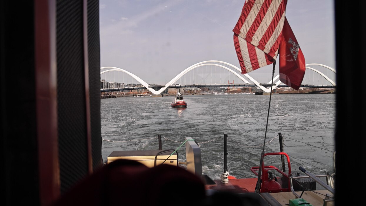 A view of the Potomac River from the deck of a vessel
