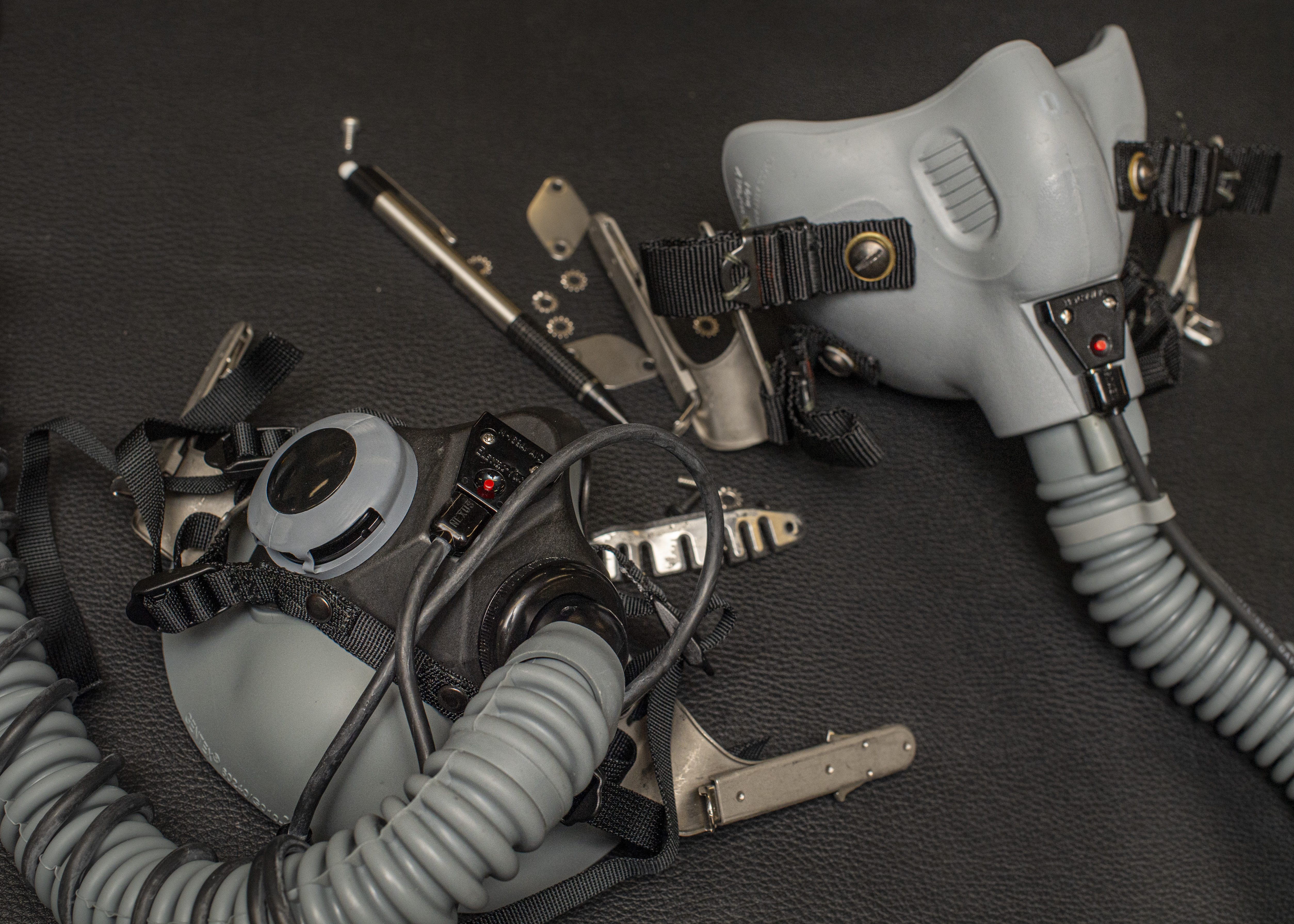【SURGERY】surgery cargo flight trooper hat 374 OSS upgrades aircrew oxygen masks; enhances