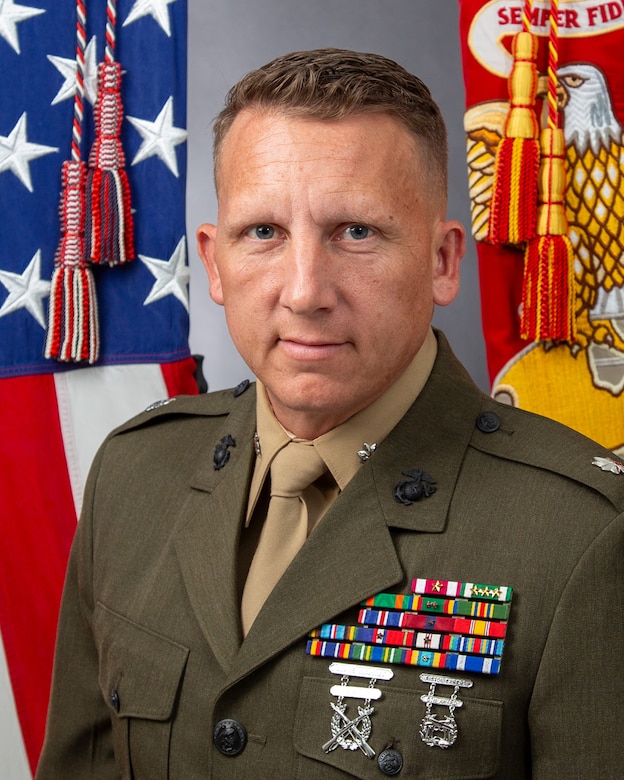 Inspector-Instructor
Combat Logistics Battalion 453