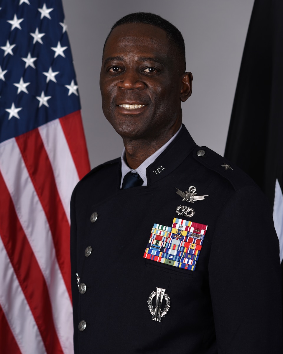 The official portrait of Brig. Gen. Middleton