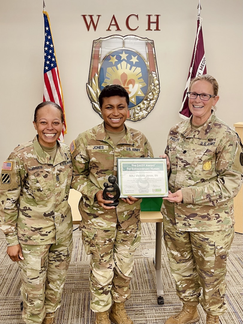 Nurses awarded the DAISY Award