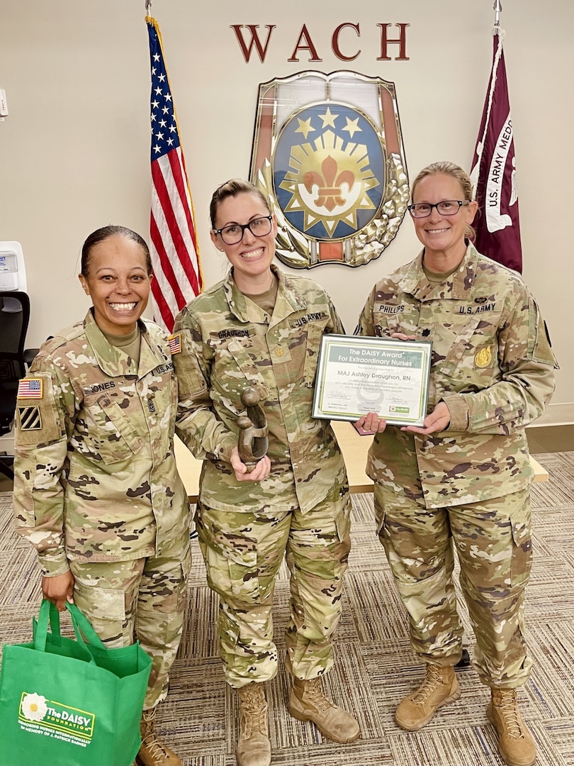 Nurses awarded the DAISY Award