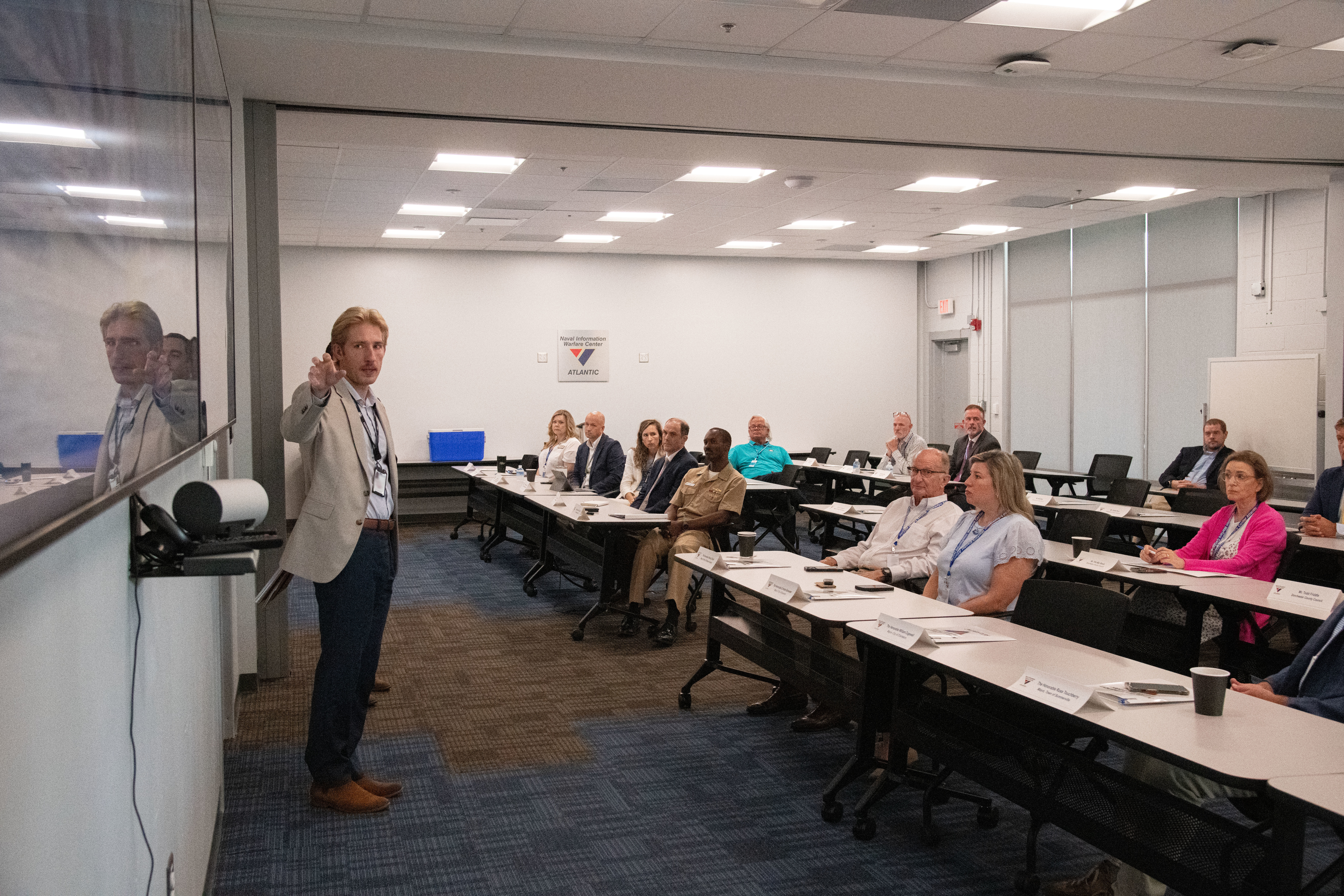 NIWC Atlantic hosted Charleston-area mayors and city council members to learn about some of our recent projects.
