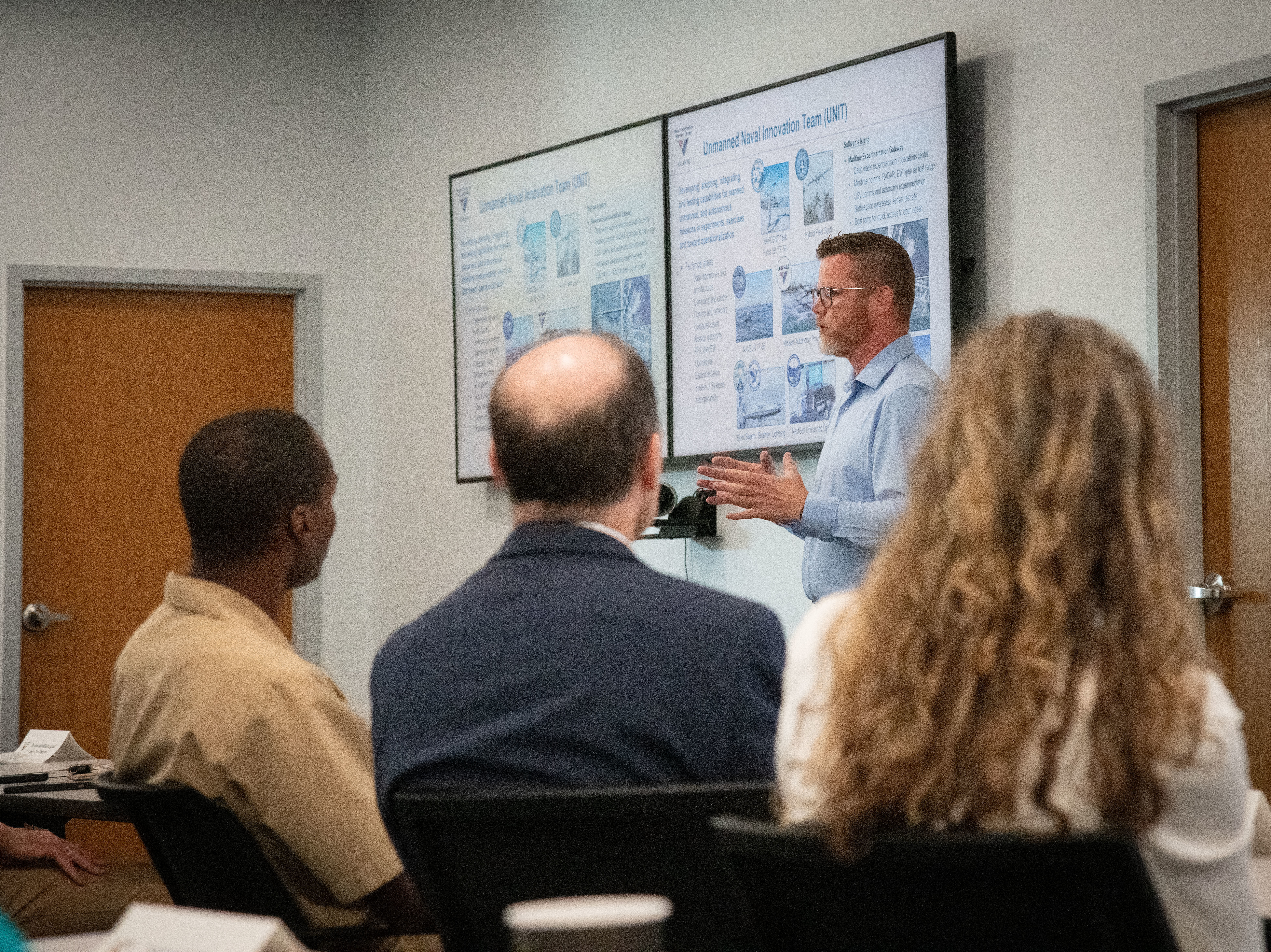 NIWC Atlantic hosted Charleston-area mayors and city council members to learn about some of our recent projects.