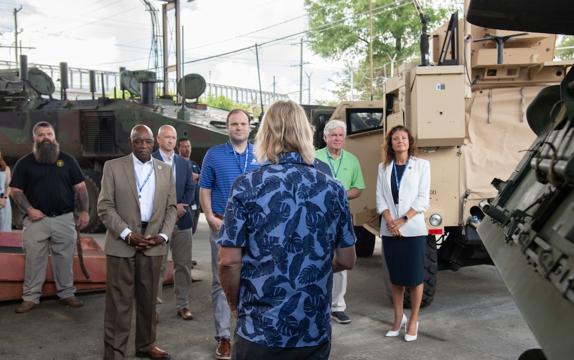 NIWC Atlantic hosted Charleston-area mayors and city council members to learn about some of our recent projects.