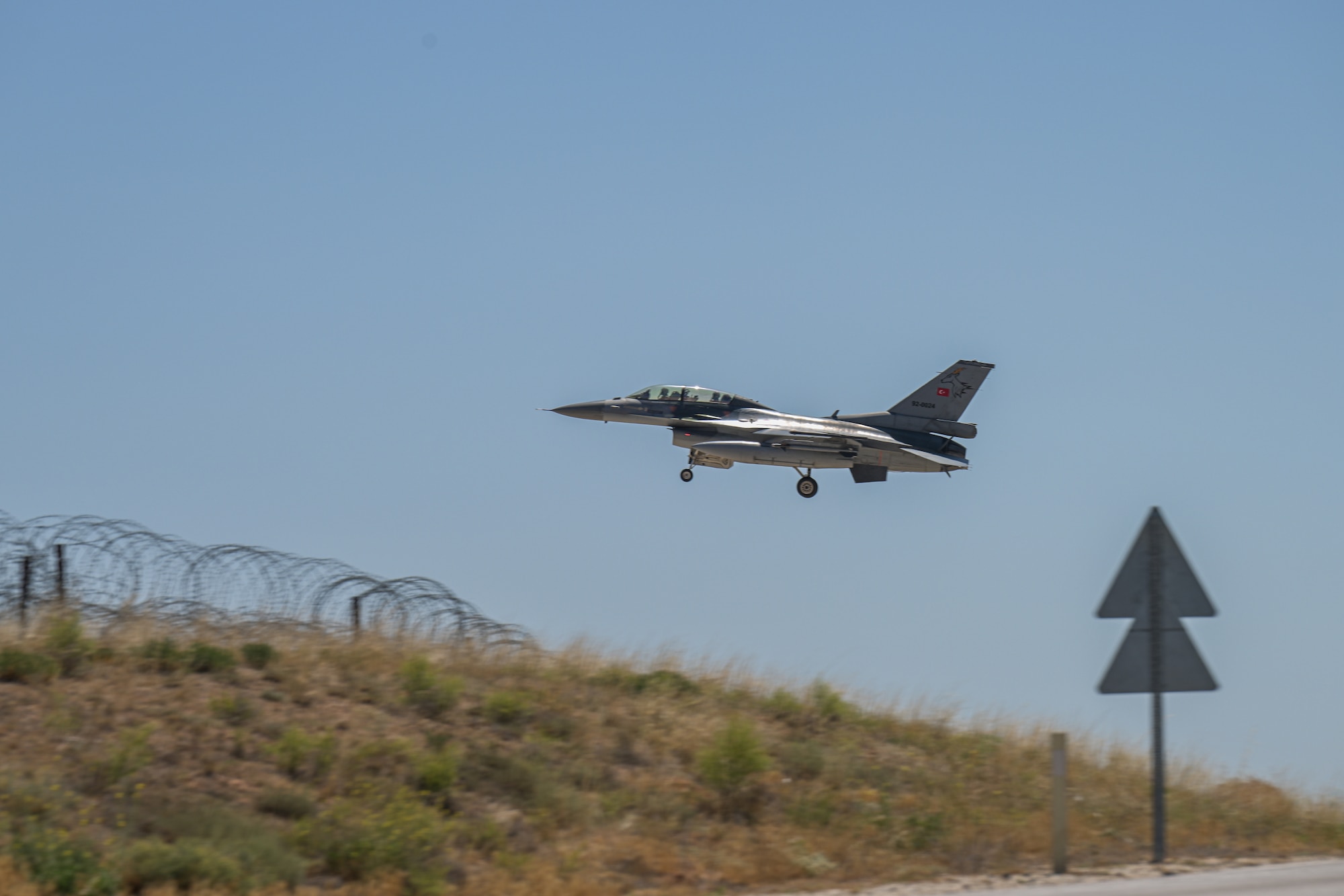A Turkish F-16 prepares to land.