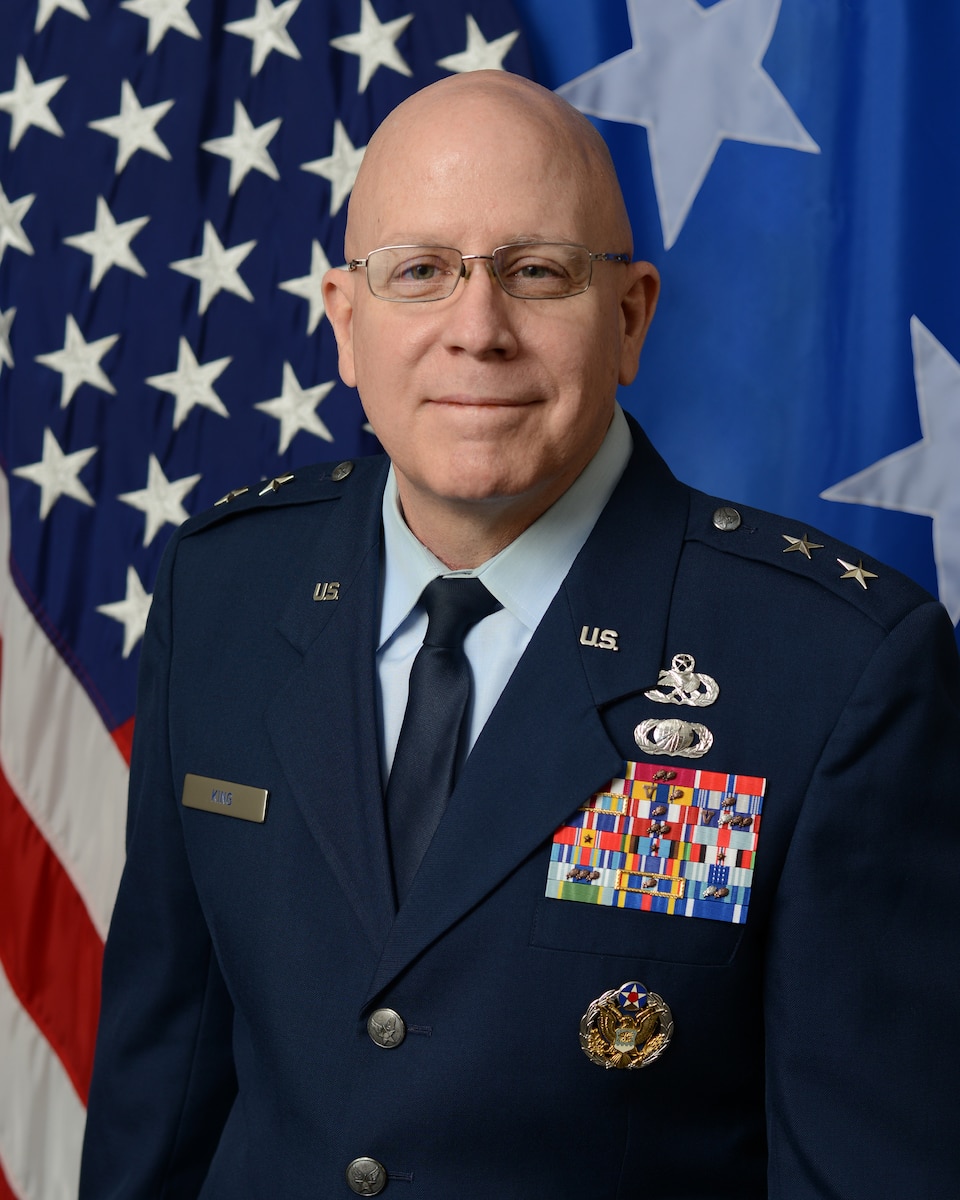 Air Force general officer biography photo.
