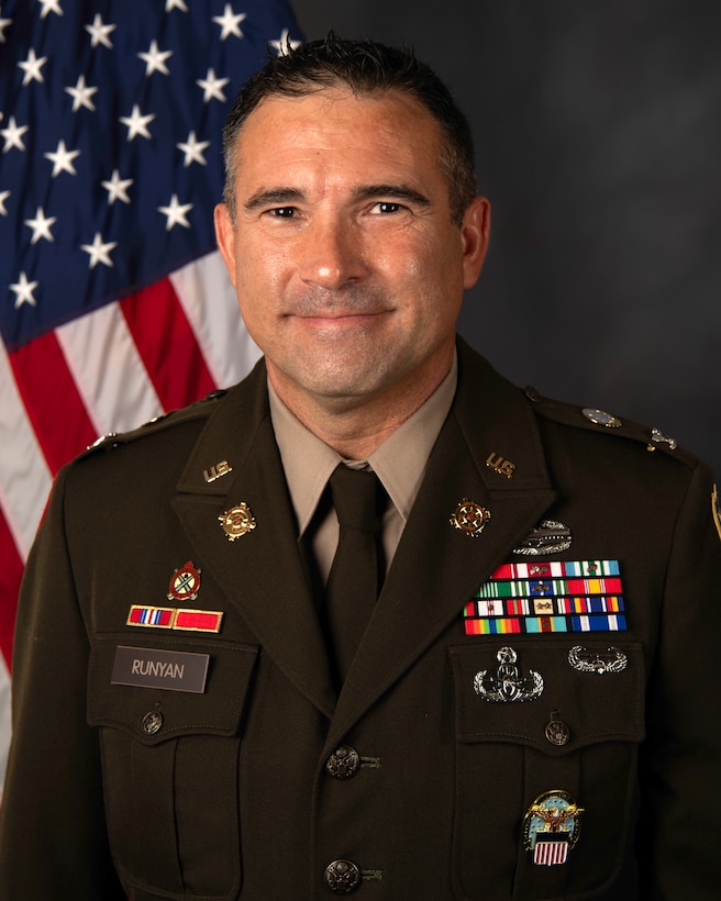 Colonel Edward Runyan Biography Picture Thumbnail