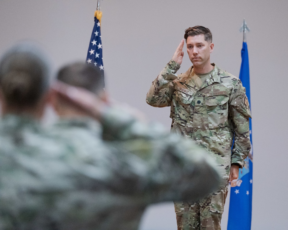 Shankel salutes