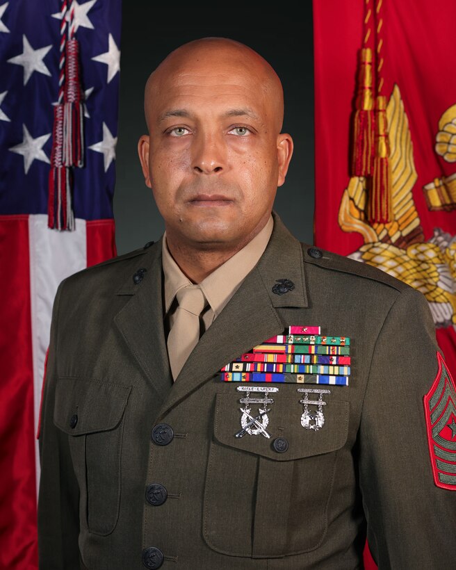Command portrait of Marine Corps Recruiting Command Sgt. Maj. Jesse Dorsey.