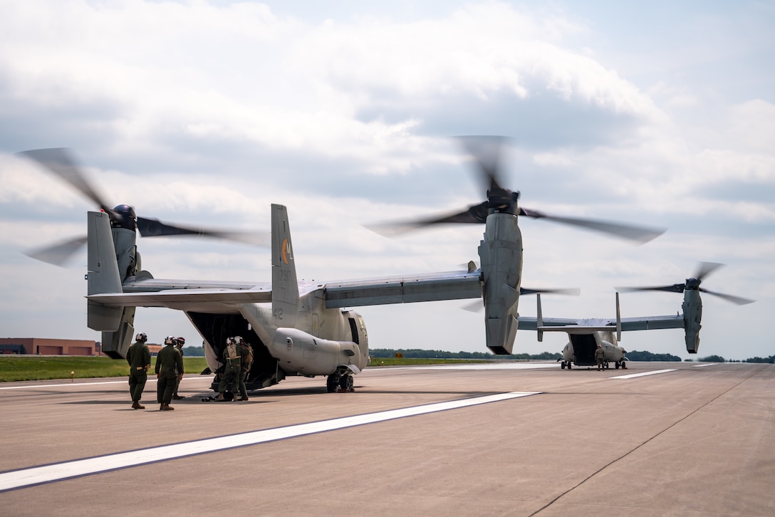 U.S. Marines with Marine Medium Tiltrotor Squadron 764 (VMM-764) prepare MV-22 Ospreys to conduct Tactical Recovery of Aircraft and Personnel (TRAP) missions during Atlantic Alliance 25 at Fort Drum, New York, July 7, 2025.

AA25 maintains joint amphibious capabilities by implementing aircraft and ground support elements.

TRAP missions continue to reinforce and enhance expeditionary recovery efforts of personnel in search and rescue scenarios. (U.S. Marine Corps photo by Cpl. Ujian Gosun)