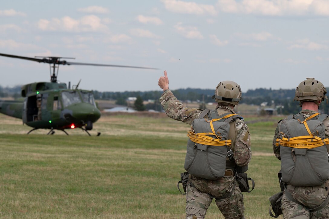 Airmen participate in a paradrop sortie.