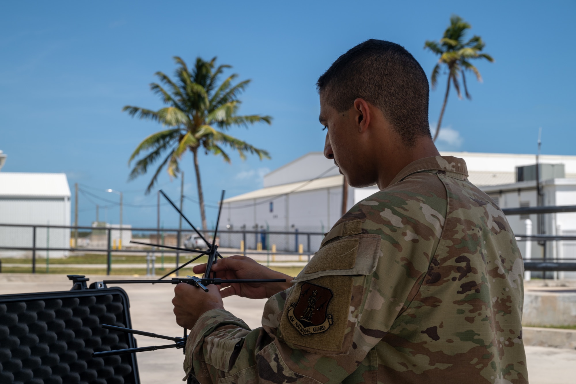 Airman connecting communications equipment and satellites