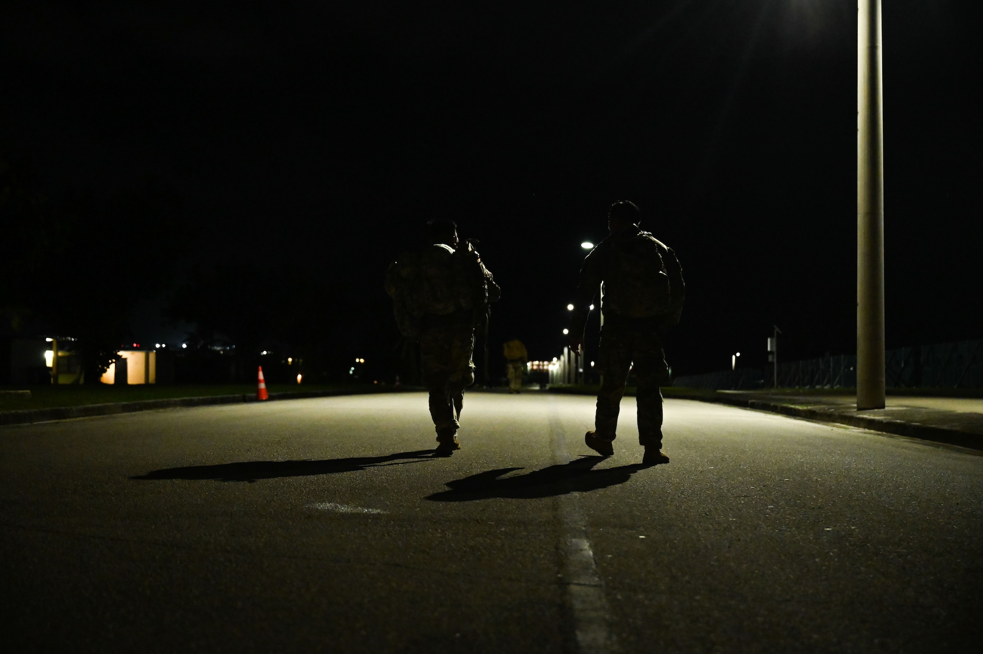 Photo of participants marching during the Andersen EOD 2025 Norwegian Foot March