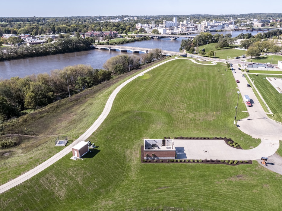 A photo of the interior drainage system shows the pump station and gate house on a levee in Cedar Rapids, Iowa.