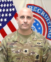 Headshot of incoming Battalion Commander of Tampa Recruiting Battalion