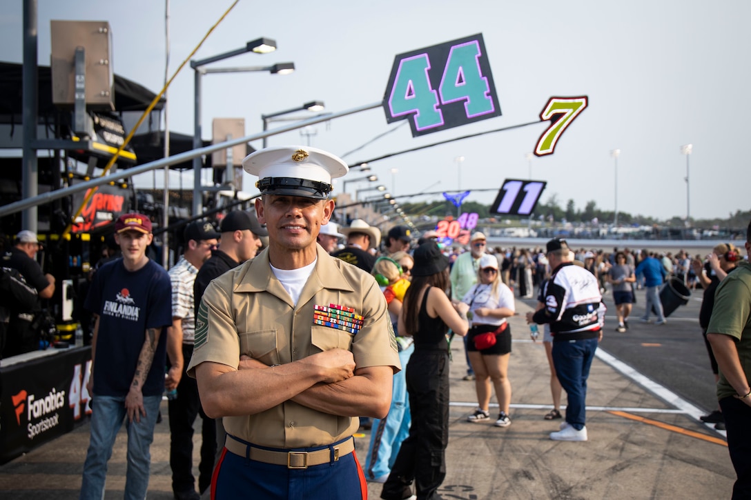 U.S. Marine Corps Sgt. Maj. Carlos A. Ruiz, the 20th sergeant major of the Marine Corps, participates in Marine Week Nashville, Nashville, Tennessee, June 1-2, 2025. As part of Marine Week Nashville, Ruiz met with veterans of the Marine Corps League, was named the Honorary Race Official for the Cracker Barrel 400 at Nashville Superspeedway, participated in a reenlistment ceremony, conducted a physical training event, and was the Guest of Honor for a wreath laying ceremony. Marine Week Nashville featured activations across Nashville and honored the Marine Corps’ legacy of support and fidelity to local communities. (U.S. Marine Corps photo by GySgt Jordan E. Gilbert)