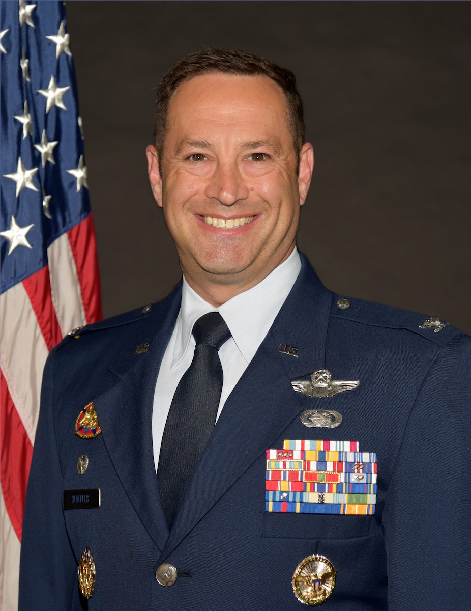Col. David Shattls official photo