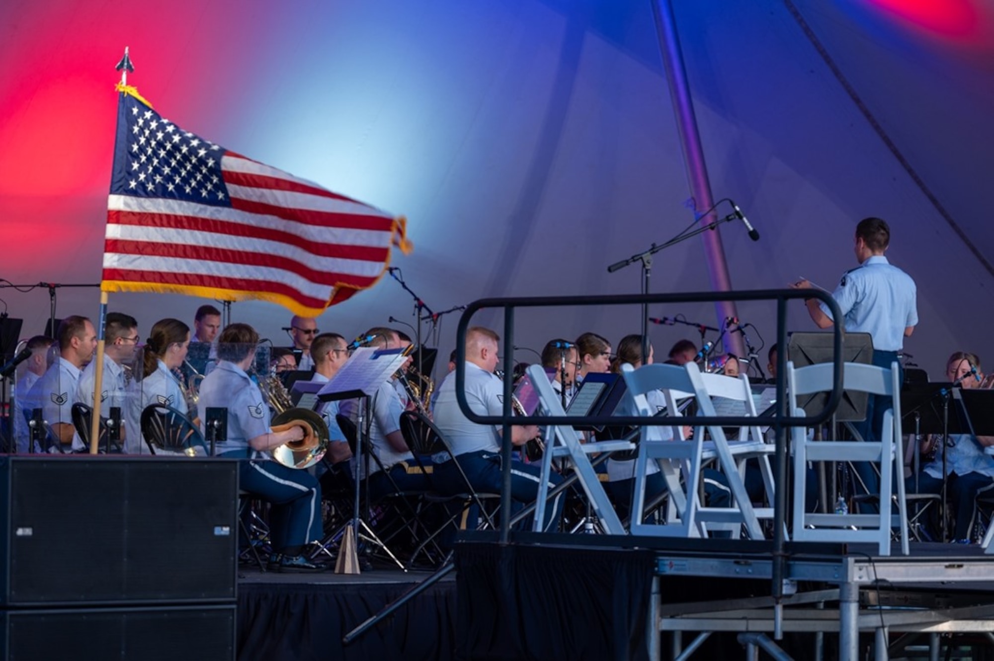 U.S. Air Force band perform on stage. (U.S. Air Force photo by Airman 1st Class Donnell Ramsey)