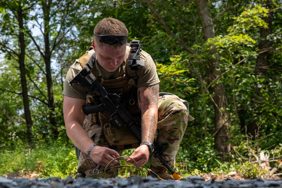 Army Reserve engineer participates in Sapper Stakes