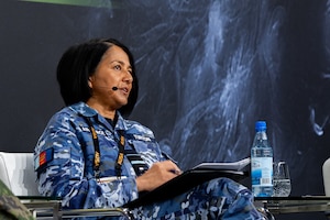 LANDEURO: World War Next Panel
